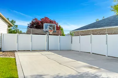 2379 W 13100 S, Riverton, UT 84065 - Photo 27