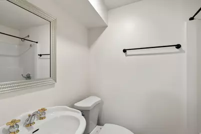 6016 S Paprika Cir, Taylorsville, UT 84129 - Photo 11