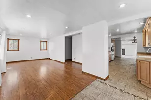 1624 E Maple Ave S, Millcreek, UT 84106 - Photo 9