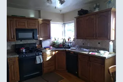 678 W 3200 S, Bountiful, UT 84010 - Photo 3