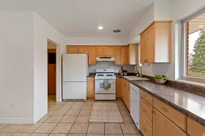 5137 S Burch Creek Dr. Dr E, South Ogden, UT 84403 - Photo 11