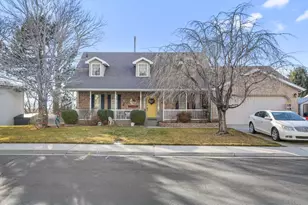 10303 N Cottonwood Dr, Cedar Hills, UT 84062 - Photo 1