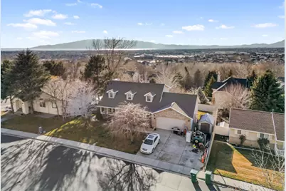 10303 N Cottonwood Dr, Cedar Hills, UT 84062 - Photo 29