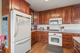 10303 N Cottonwood Dr, Cedar Hills, UT 84062 - Photo 7