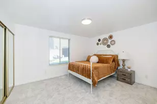 38 N White Barn Dr W, Pleasant View, UT 84414 - Photo 19