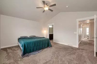 393 E Corral Creek Dr, Midvale, UT 84047 - Photo 17