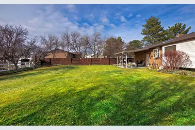 2025 W 14400 S, Bluffdale, UT 84065 - Photo 3