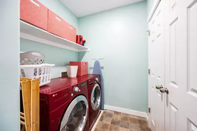 303 W 650 N #I, Centerville, UT 84014 - Photo 9