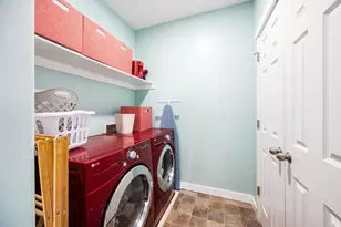 303 W 650 N, Centerville, UT 84014 - Photo 9