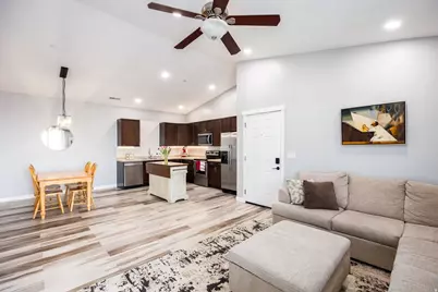 303 W 650 N #I, Centerville, UT 84014 - Photo 13