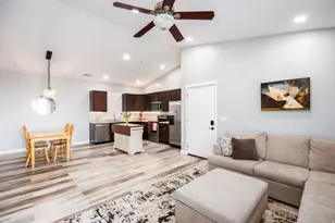 303 W 650 N, Centerville, UT 84014 - Photo 13