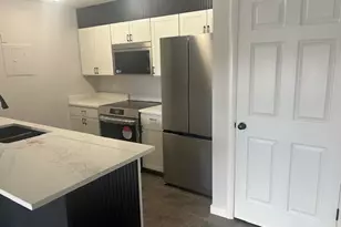 1196 E Waterside Cv S, Sandy, UT 84047 - Photo 5