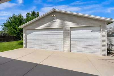 827 E 4280 S, Millcreek, UT 84107 - Photo 3
