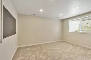 2172 W Rifleman Dr N, Farmington, UT 84025 - Photo 25