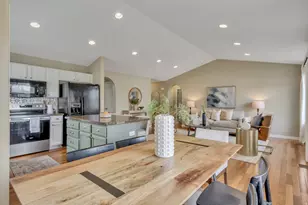 2172 W Rifleman Dr N, Farmington, UT 84025 - Photo 9