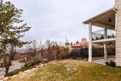 325 N Federal Heights Cir, Salt Lake City, UT 84103 - Photo 9