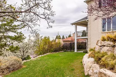 325 N Federal Heights Cir, Salt Lake City, UT 84103 - Photo 17