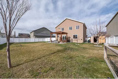 1449 Belmont Dr, Farmington, UT 84025 - Photo 21