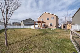 1449 Belmont Dr, Farmington, UT 84025 - Photo 21