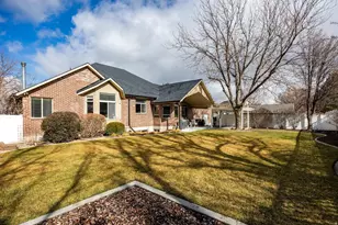 1383 W 9950 S, South Jordan, UT 84095 - Photo 3