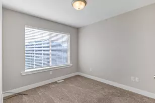 1376 W Wallsburg Dr S, Taylorsville, UT 84123 - Photo 15