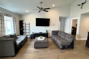 1118 N 300 W, Tooele, UT 84074 - Photo 9