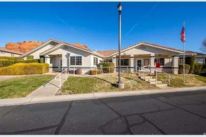 1050 W Red Hills Pkwy #8, Washington, UT 84780 - Photo 29