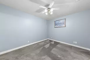 1050 W Red Hills Pkwy, Washington, UT 84780 - Photo 17