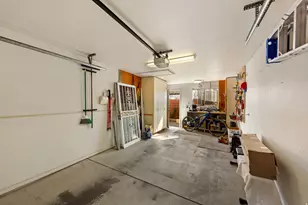 1050 W Red Hills Pkwy, Washington, UT 84780 - Photo 19