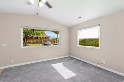 1050 W Red Hills Pkwy #8, Washington, UT 84780 - Photo 5