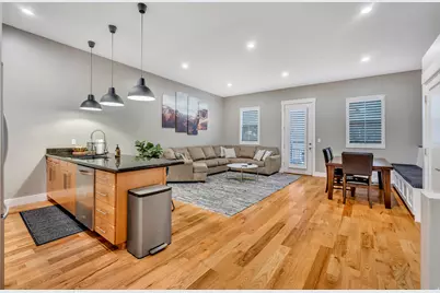 748 N 300 W, Salt Lake City, UT 84103 - Photo 11