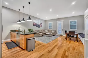 748 N 300 W, Salt Lake City, UT 84103 - Photo 11