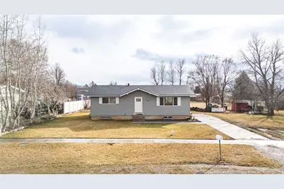 282 W 100 S, Smithfield, UT 84335 - Photo 1