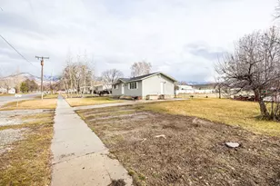 282 W 100 S, Smithfield, UT 84335 - Photo 29