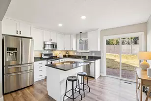 12161 S Spring Ridge Circle, Sandy, UT 84094 - Photo 9