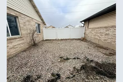 748 W 4075 S, Riverdale, UT 84405 - Photo 23