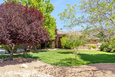 1112 W Sapphire, Diamond Valley, UT 84770 - Photo 3