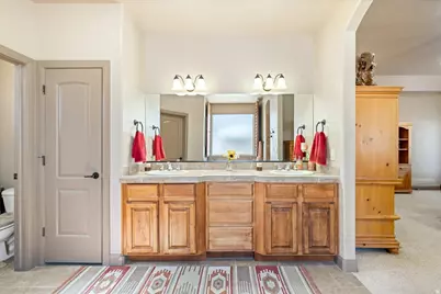 1112 W Sapphire, Diamond Valley, UT 84770 - Photo 33