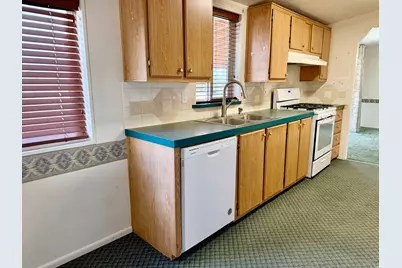 4977 S 2625 E, Vernal, UT 84078 - Photo 15