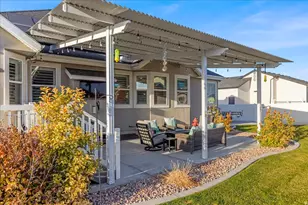 889 W Sagewood Dr, Stansbury Park, UT 84074 - Photo 9