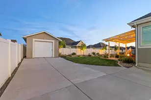 889 W Sagewood Dr, Stansbury Park, UT 84074 - Photo 67