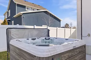 411 E Daybreak Dr N, Pleasant Grove, UT 84062 - Photo 39