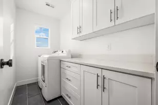 411 E Daybreak Dr N, Pleasant Grove, UT 84062 - Photo 25