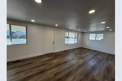 1476 N 350 W, Layton, UT 84041 - Photo 13
