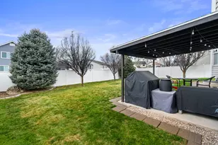 1571 N 160 W, Layton, UT 84041 - Photo 27