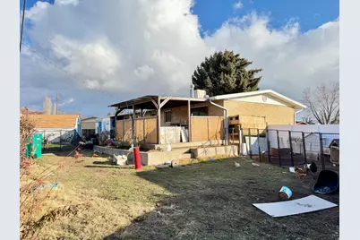 1127 E 1050 S, Clearfield, UT 84015 - Photo 37