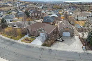 3957 W Honey Locust Ln, Cedar Hills, UT 84062 - Photo 3