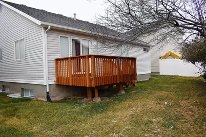 112 W Crystal Bay Dr, Stansbury Park, UT 84074 - Photo 27