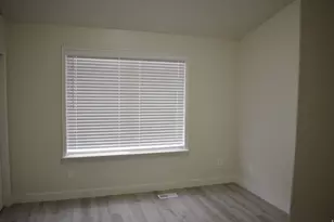 112 W Crystal Bay Dr, Stansbury Park, UT 84074 - Photo 11