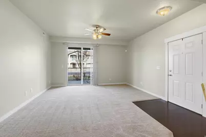 281 W 650 N #B, Centerville, UT 84014 - Photo 5